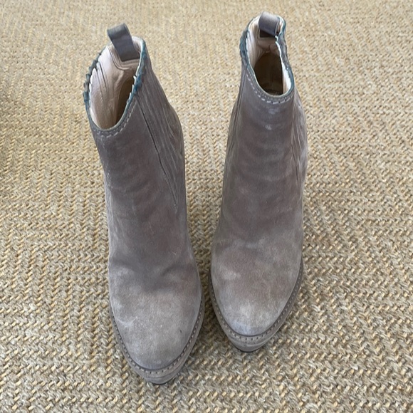 Platform Prada suede boots - Picture 1 of 4